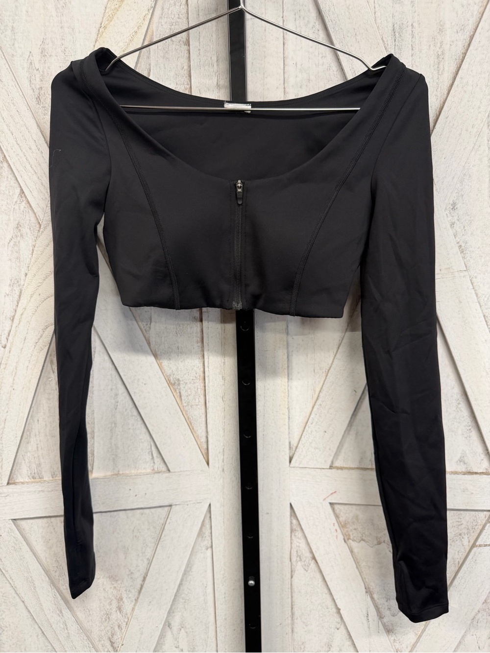 Gymshark Black Long Sleeve Zip Crop Top - Picture 4 of 7